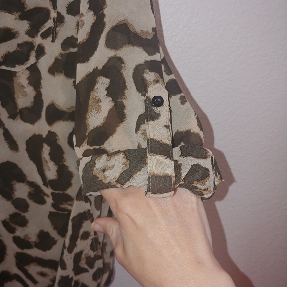 Cheetah leopard print sheer popover blouse - Picture 4 of 6